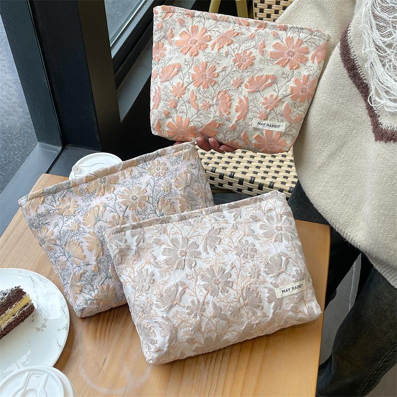 Simple Sweet Pink Flower Embroidered Clutch Cosmetic Bag Makeup Bag Square Canvas Zipper Bag Travel Portable Makeup Organizer