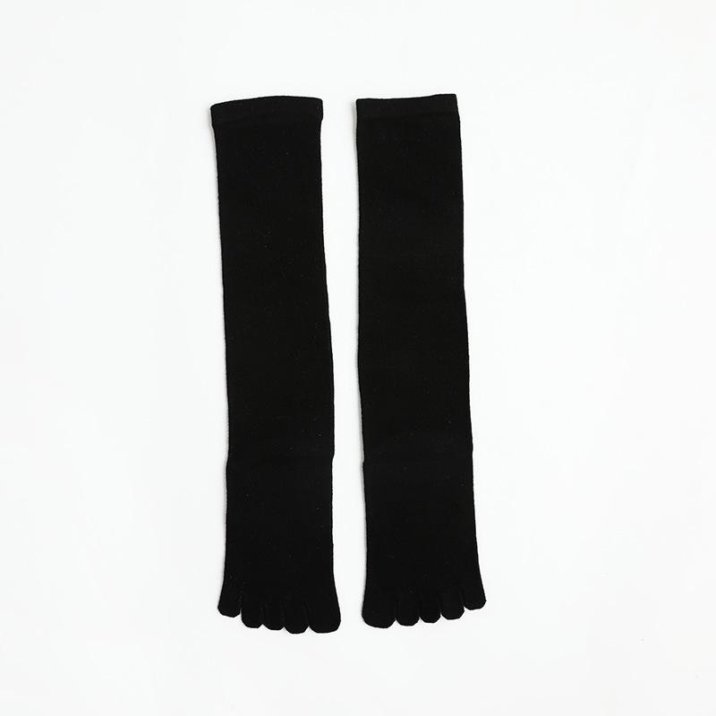 3 Paar lange schwarze weiße Wadenstrümpfe Fünf-Zehen Baumwollstrümpfe für Damen Mädchen Gestreifte geteilte Zehen Sport Kniestrümpfe Fünf Finger EU35-40