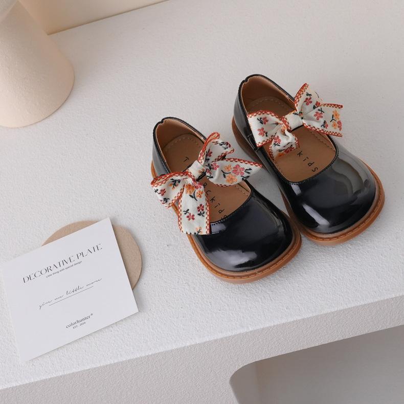 

инс девушки кожаные туфли [французский ретро JK] весна и осень новые 23227 цветочный бант зеркальный свет рот одинарные туфли 25 чёрный