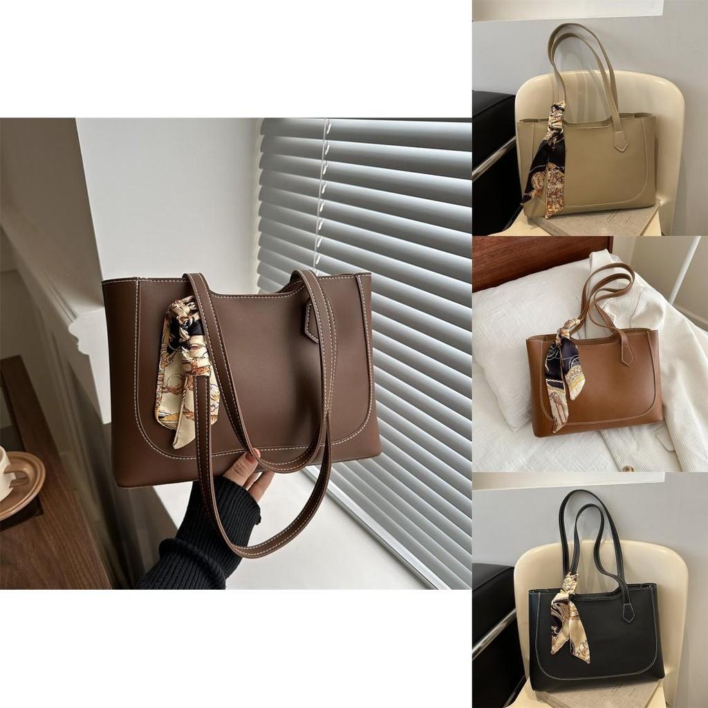 Chic 2024 Large Capacity Tote Bag For Women Modern Simple Pu Shoulder Handbag