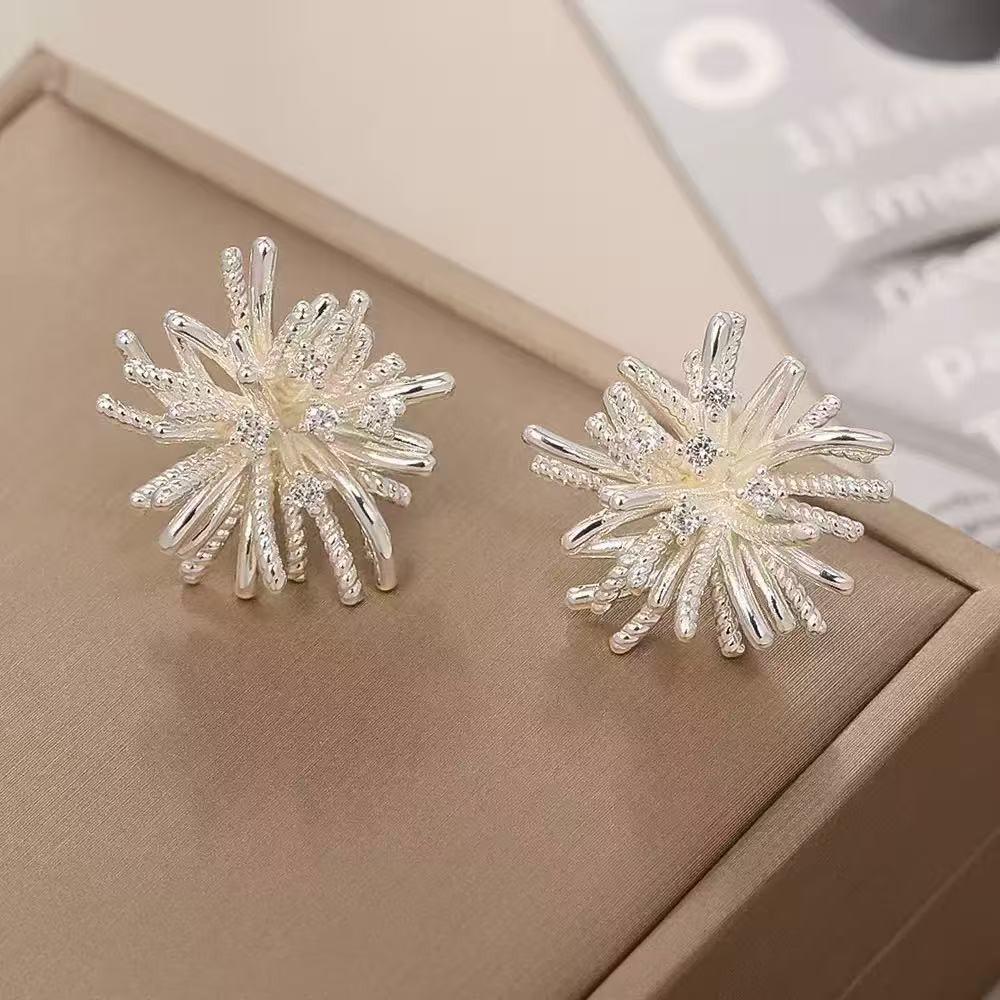 925 Silver Needle Korean Fashion Dandelion Flower Earrings For Women Jewelry Trending New Crystal Flowers Stud Earrings