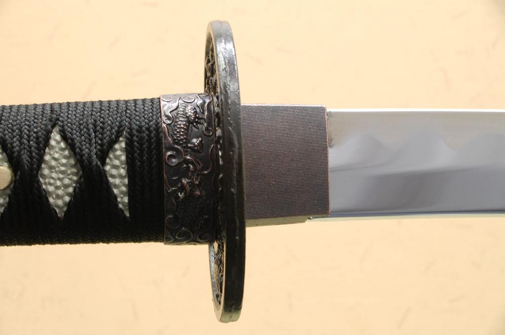 Miecz imitujący Shinobiya, pochwa Kuroishime, duży miecz, certyfikat imitacji miecza (Miecz, Pochwa, Tkanina, Zestaw)