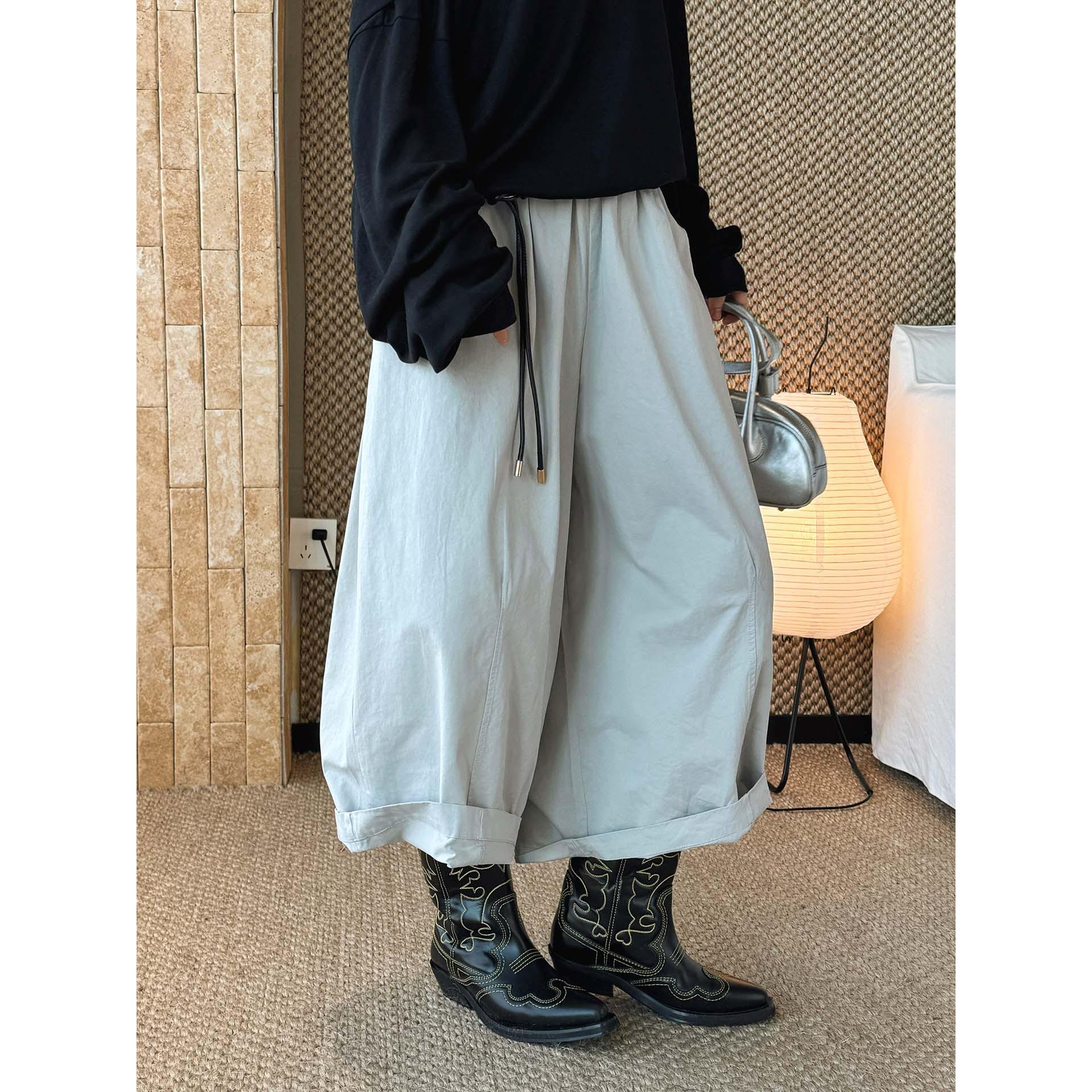 

Louvre Spring Women s Wide-Leg Cropped Pants - Japanese Simple Fashion with Large Pockets One Size серый