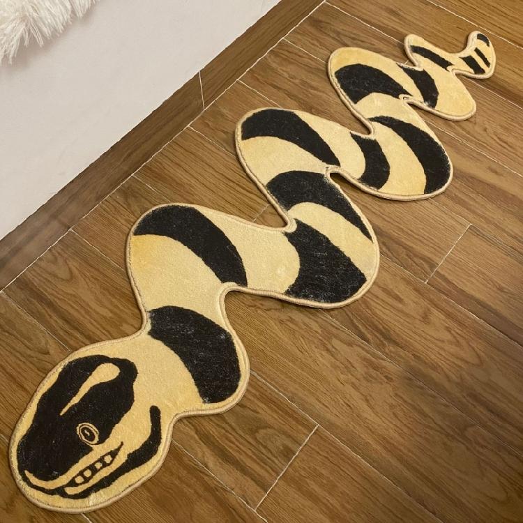 Colorful Snake Pattern Rug for Living Rooms Bedrooms Cartoon Banded Animal Carpet Home Decoration Floor Covering