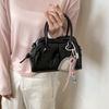 Spring and summer popular popular small bag women's new fashion versatile messenger bag super fire portable pillow bag