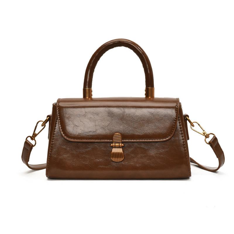 Chic Vintage Small Shoulder Bag For Women With Trendy Urban Minimalist Style And Durable Material