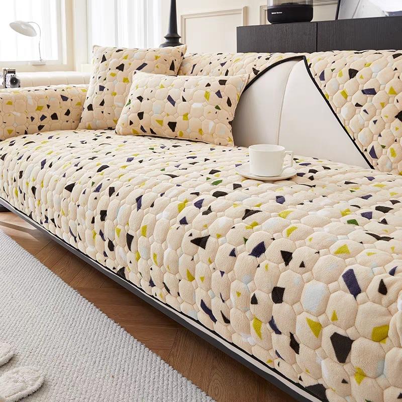 Milk Velvet Color Sofa Cushion Pastoral Style Plush Cushion Winter Thickened Non-Slip Sofa Cover Towel
