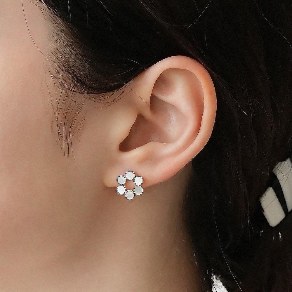 [Worn by Gong Seung Yeon and Oh My Girl's Yubin] Six Circles Connect Earrings