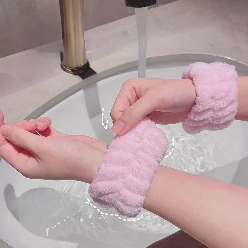 2pc Wrist Strap Moisture-Proof Reusable Washing Face Spa Wrist Watch Band Hair Short Plush Absorbent Accessories Headwrap Makeup