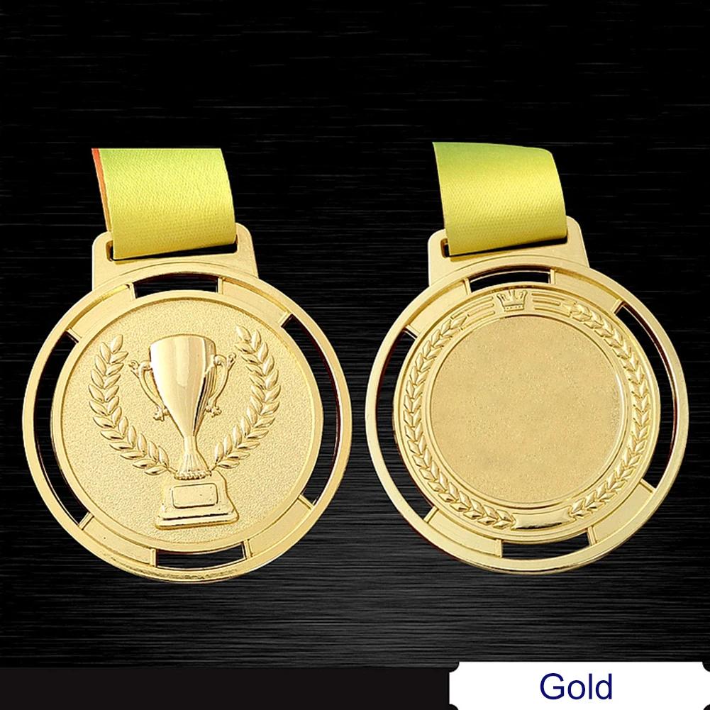 1-8pcsFootball Medal School Sports Gold Silver Bronze Motion Honor Commemorative Medal for Souvenir Gift Outdoor Sport Kids Toys