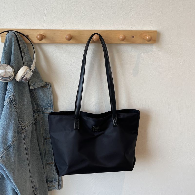 

High-end Oxford cloth big bag, new casual large-capacity tote bag, commuting shoulder bag to work чорний