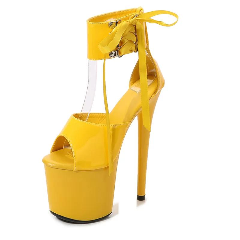 Módní lakovaná kůže 20cm extra vysoké boty na podpatku, tenké podpatky, sexy nýty, voděodolná platforma, nenáviděné nebesky vysoké ultra vysoké sandály