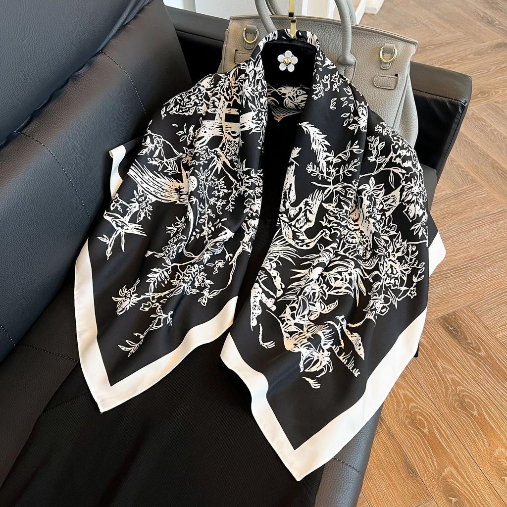 New 91 square scarf silk scarf female alphabet printing four seasons fashion landscape painting retro printing square scarf versatile