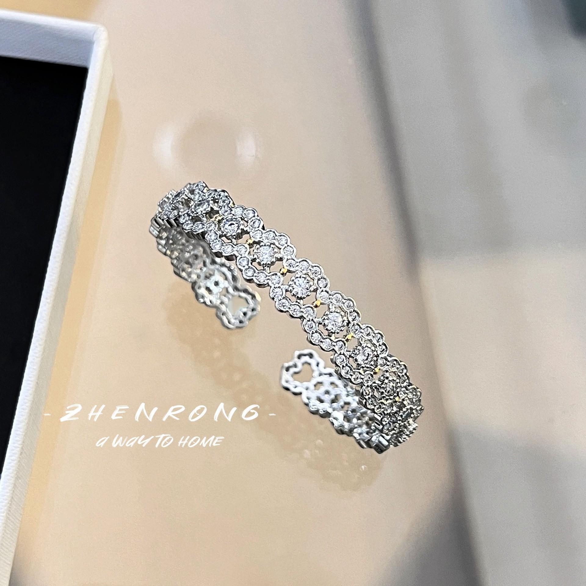 

BELLA BOX Italian Buchira Style Manly Wreath Bracelet Suitable For Women s Daily Party Fashion Jewelry білий