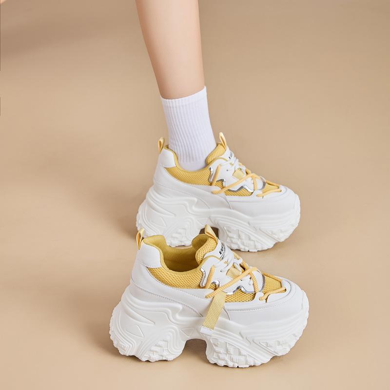 Inner height increase dad shoes women 2025 summer new explosion leisure sports show feet small muffin sports shoes foreign style genuine