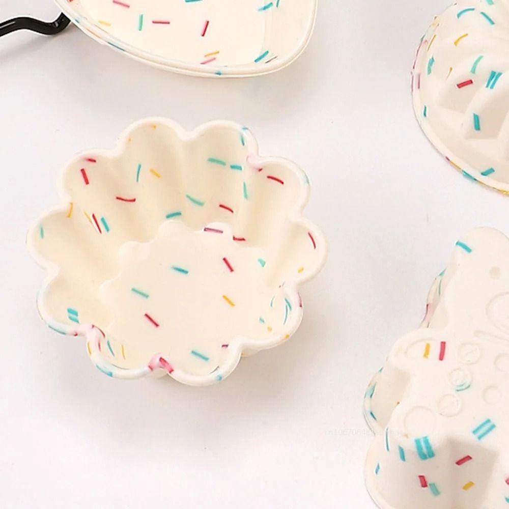 4Pcs DIY Muffin Cake Mold Soft Baking Mold Creativity Silicone Cake Cups Chocolate Pudding Candies