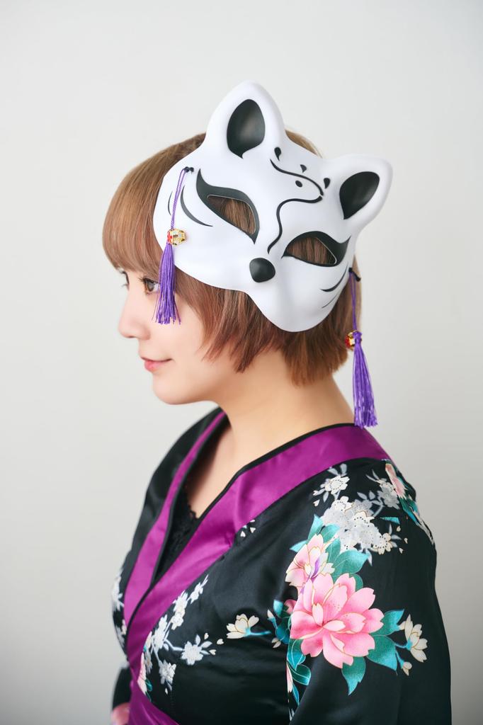 Clearstone Japanese-Style Cat Mask, Half-Face, Black and White Brush, Unisex, White