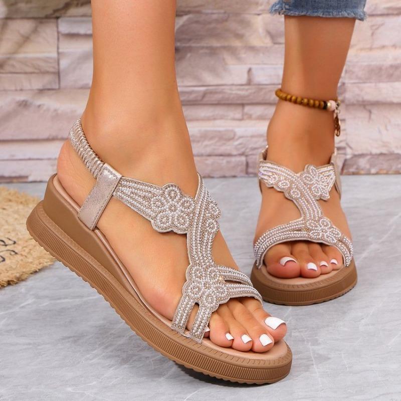 

New Style Shoes Large-sized Hollowed-out Women s Shoes Flat Water Diamond Sandals 36 чорний
