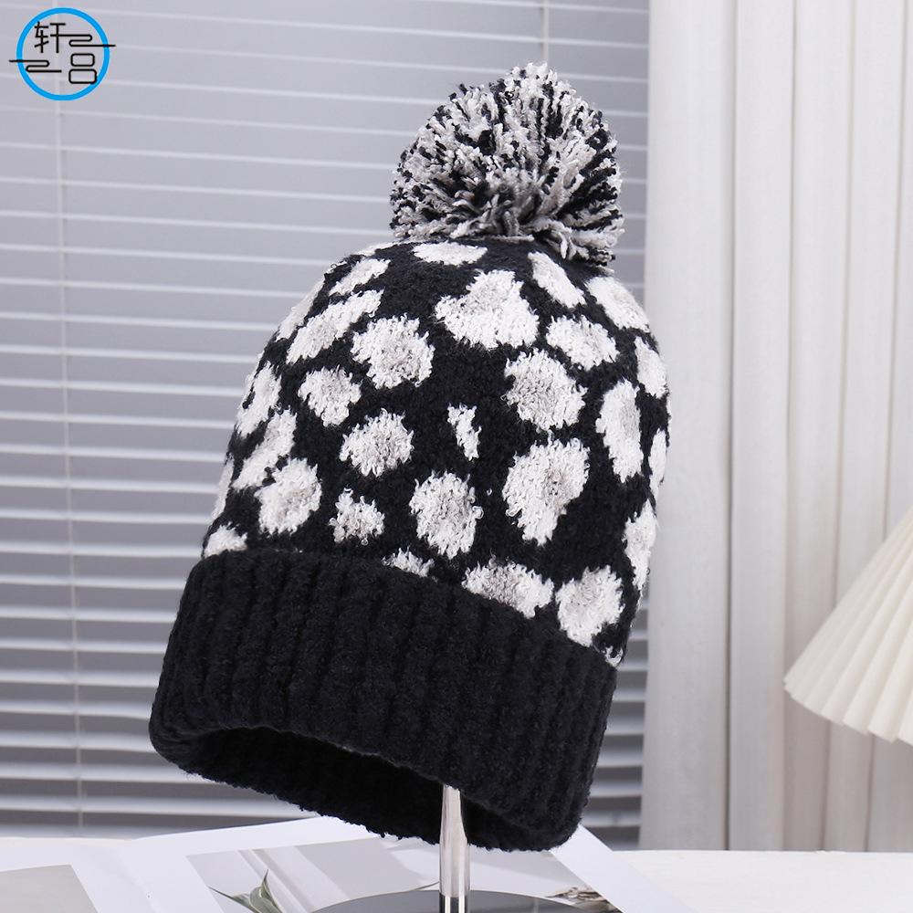 Fashion new hot-selling leopard print knitted wool hat outdoor travel out windproof cover warm hat
