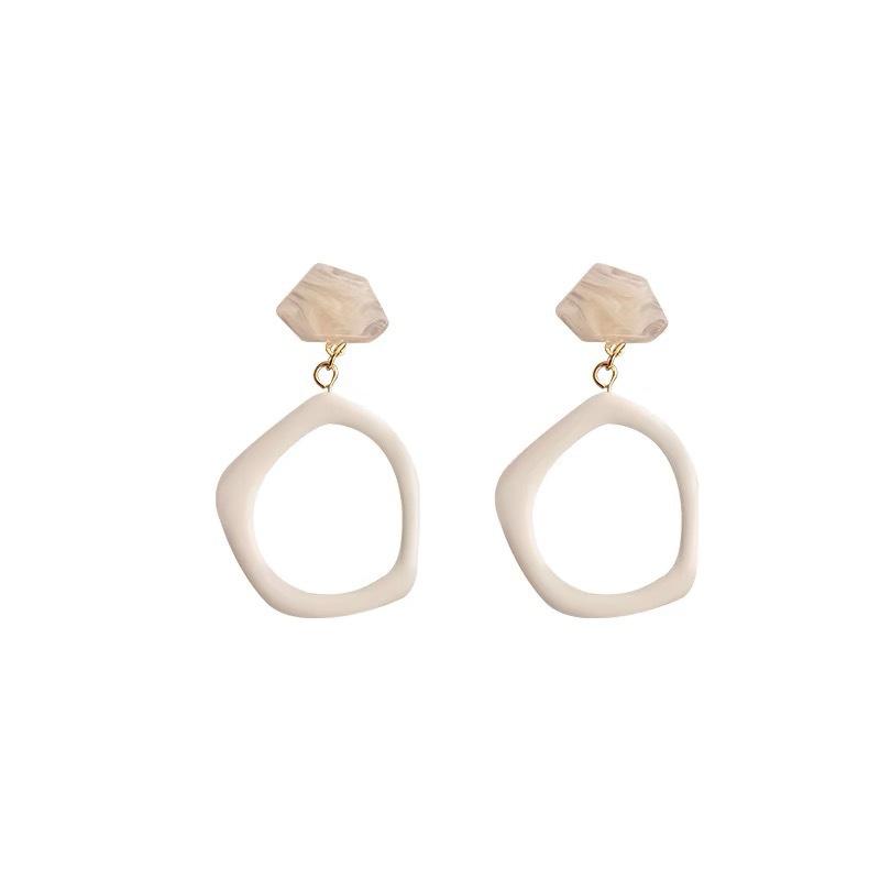 Niche Design Sense Retro Hong Kong Style Acrylic Earrings Women, Temperament Light Luxury Holiday Style Long Earrings Earrings