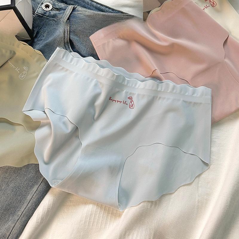 Summer Ice Silk Underwear Women's Middle Waist I Leave No Trace Breathable Soft Thin Skin Friendly Triangle Panties