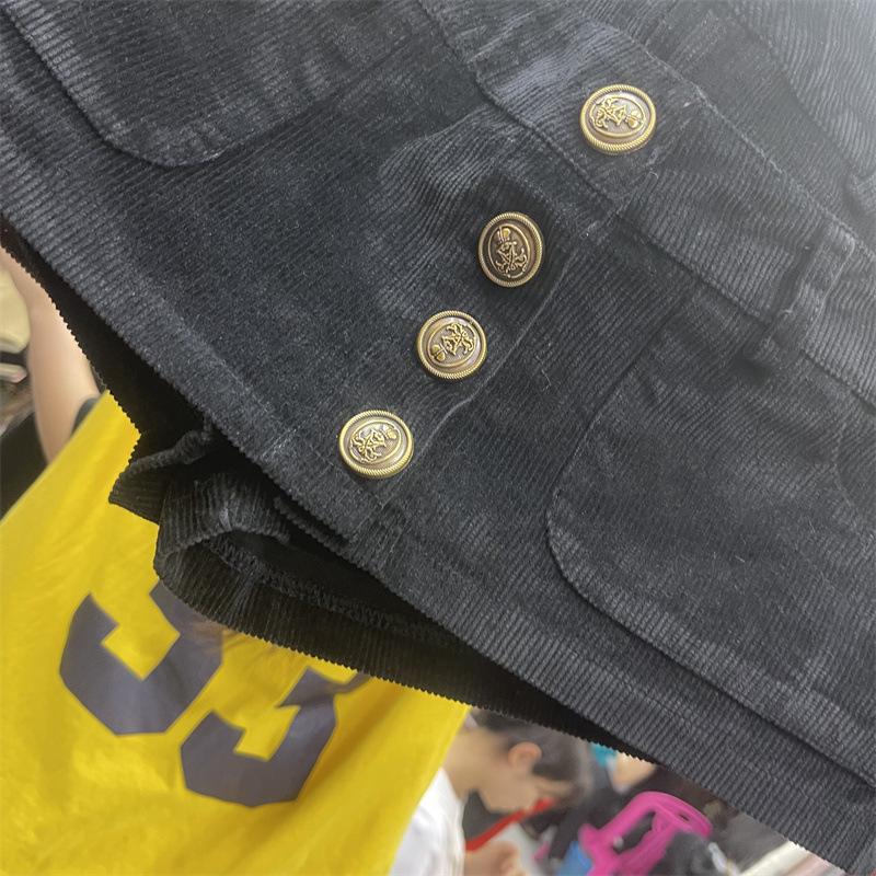 Vintage Low-Waist Slim-Fit Cargo Shorts with Heavy Embroidery, Bronze Snap Buttons, Double Waistband, Faux Two-Piece Design