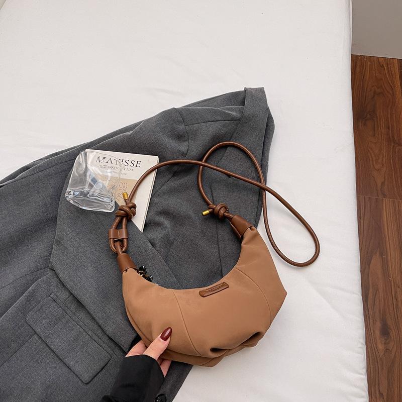 A Niche Quality Crossbody Bag, Casual and Fashionable Single-shoulder Dumpling Bag