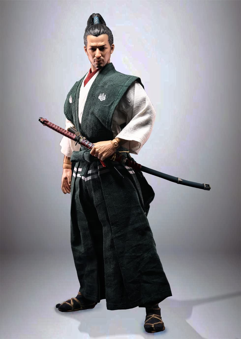 

COOMODEL Figure Oda Nobunaga ODA NOBUNAGA Body Head Clothes Set Action Figure Accessory SE121 [Tbmodel] 1/6