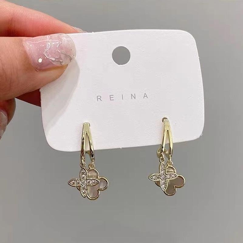 Korean Double Layer Mother-of-Pearl Clover Dangle Earrings - Elegant and Unique Stud Ear Jewelry