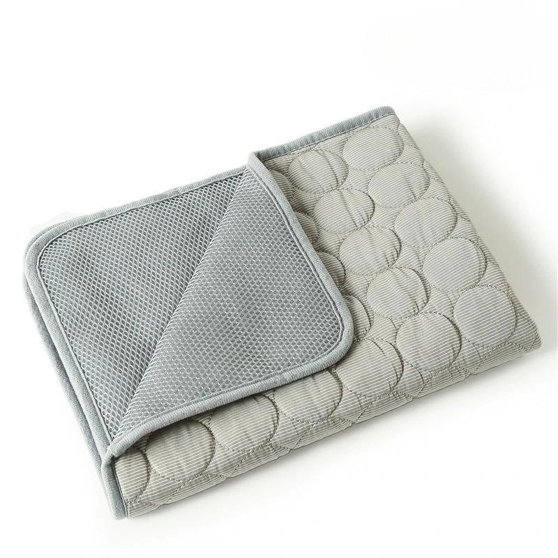 Summer Ice Mat Pet Soft and Breathable Pet Ice Mat Summer Cool Dog Mat Cat Dog Mat Breathable and Non Slip Mattress Pet Supplies