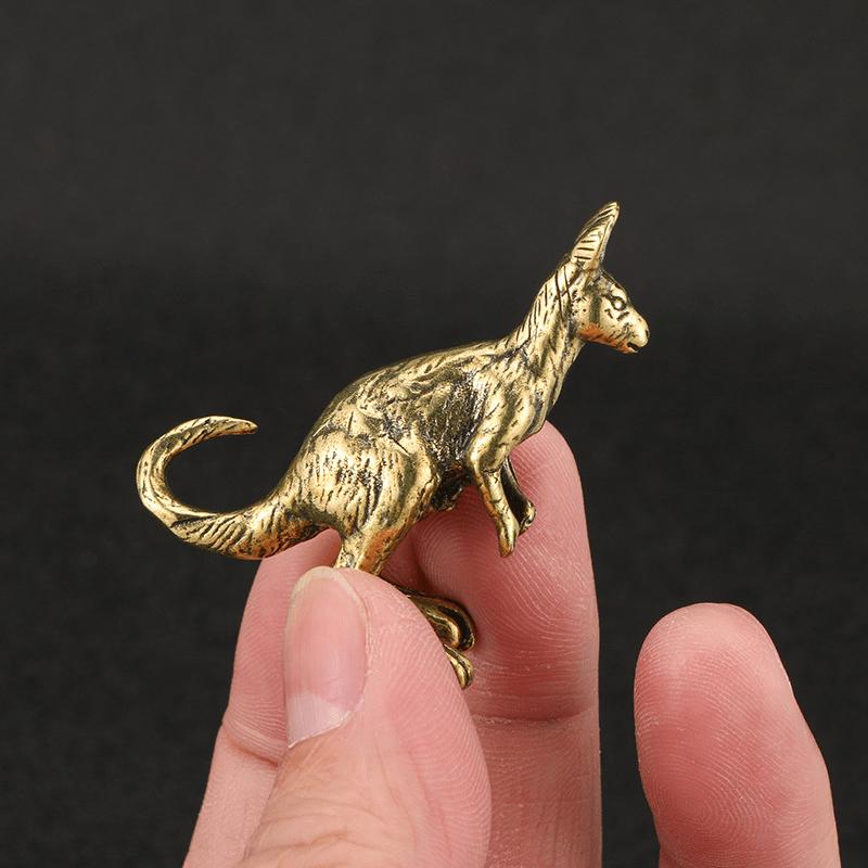 1pc Mini Kangaroo Figurine Vintage Brass Small Kangaroo Statue Vintage Animal Sculpture Fengshui Ornament For Home Office Decor