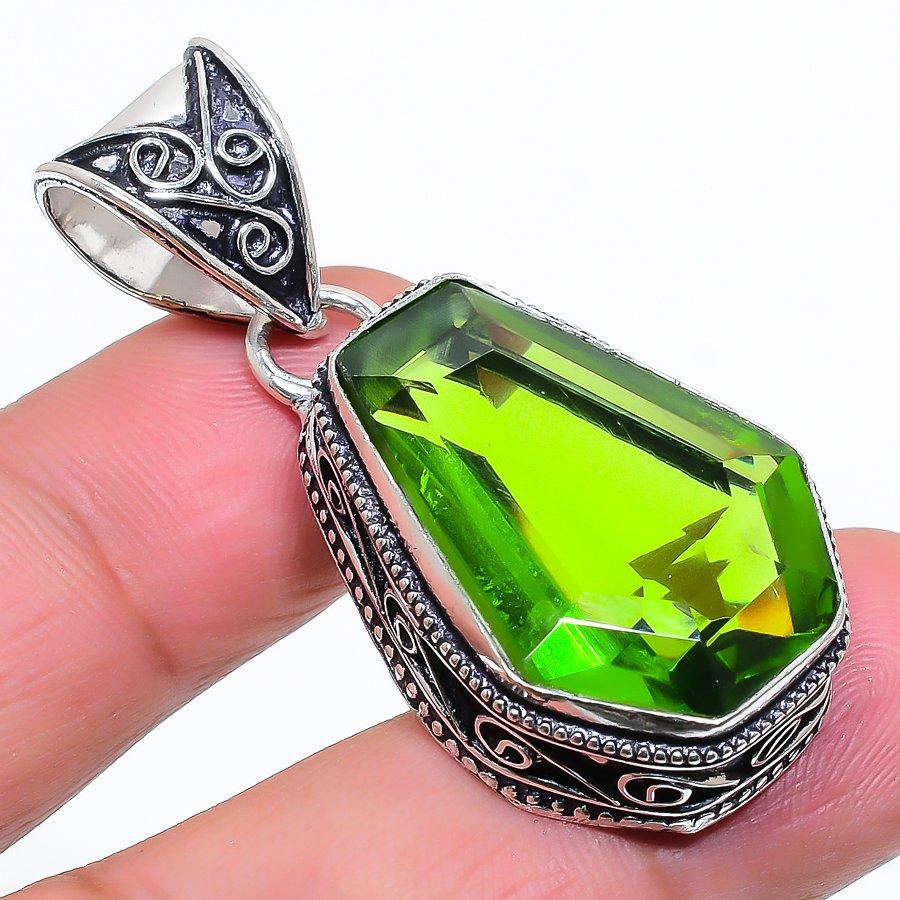 

Coffin Peridot Gemstone Handmade Ethnic Jewelry Pendant 1.77 VR-3047