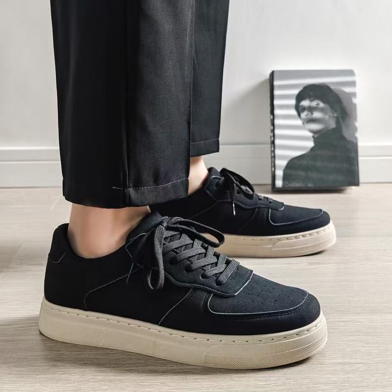 High-value Handsome 2025 New Small Black Shoes Casual Platform Versatile Sports Students Black Board Shoes American Retro
