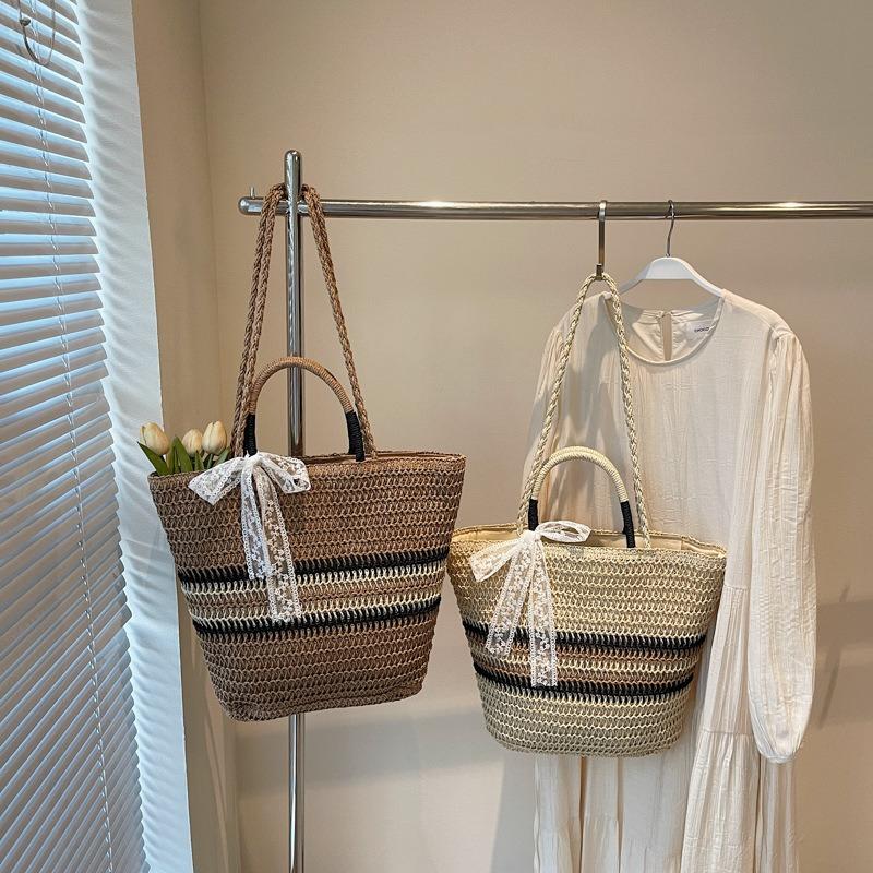 Summer Large-capacity Straw Woven Bag Women's New Beach Woven Handbag Commuter Tote Bag Bucket Bag
