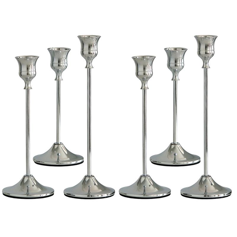 Europäischer minimalistischer Kerzenständer als Ornament für Candlelight-Dinner & Hochzeitsdeko