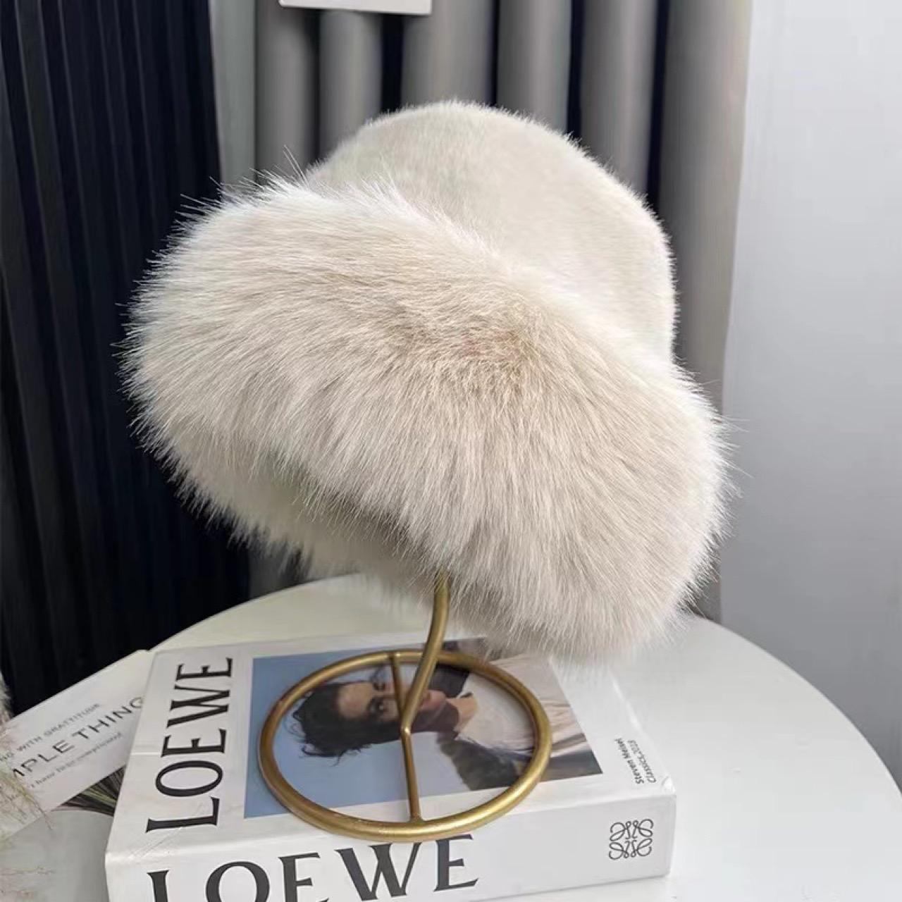 

Женская зимняя меховая шапка, теплый головной убор в европейском и корейском стиле, однотонная, симпатичная и универсальная, более плотный дизайн