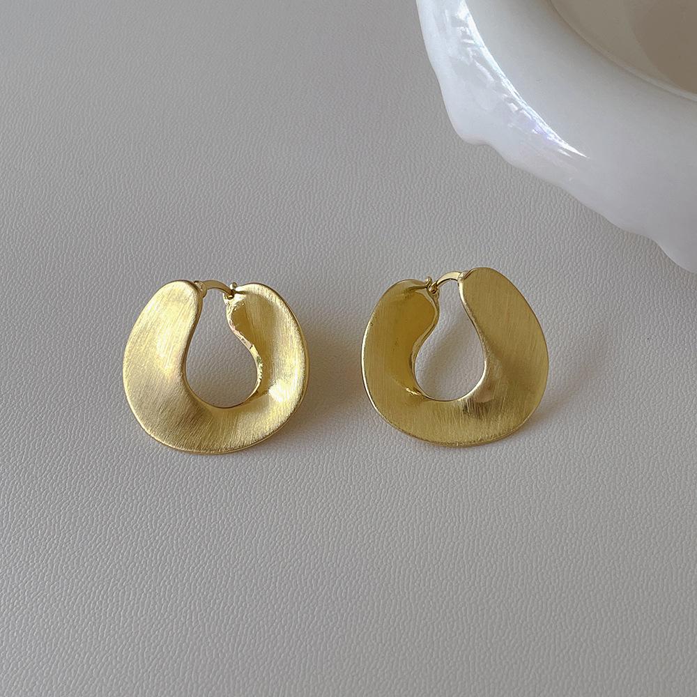 

Нишевые нерегулярные круглые серьги-хупы из металла и каффы для ушей для женщин - Модный стиль золотой