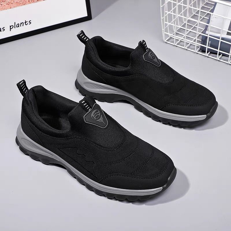Spring and Summer Soft-soled Shoes In Walking Sports Shoes