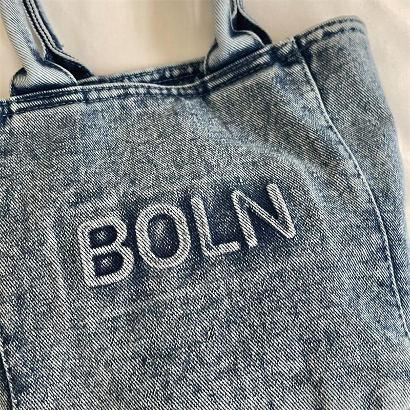 Mini Borsa Tote in Denim Lavato con Design a Lettere Ricamate Manico Superiore Borsa a Mano Piccola Casual per Donne Quotidiana