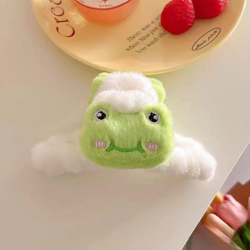 Women's Plush Cartoon Shark & Bear Hair Clips - Autumn & Winter Collection