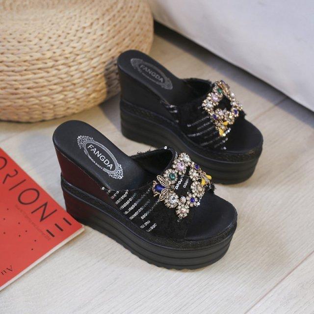 

Кришталева платформа тапочки Жінки літня платформа Клин тапочки Жінки Сандалі високі підбори Тапочки Пляж Слайди Жінки Дизайнер11см 35 чорний