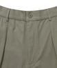 CONNECT KINLOCH Two-Tuck Half Pants (Light Khaki)