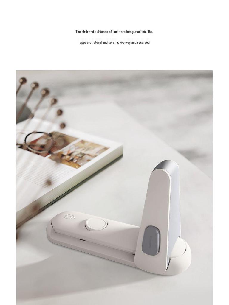 Zhao Zhiqian Anti-Theft Child-Proof Door Handle Lock