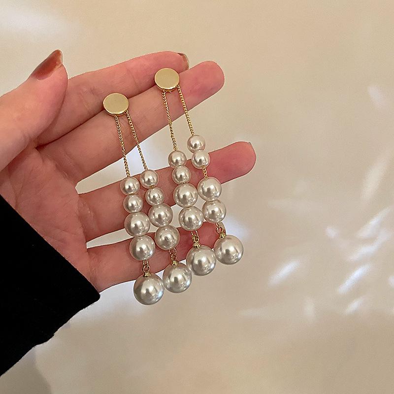 Pre-owned Silver Needle Tassel Earrings - Vintage High-End Studs with Bold Fashion Design