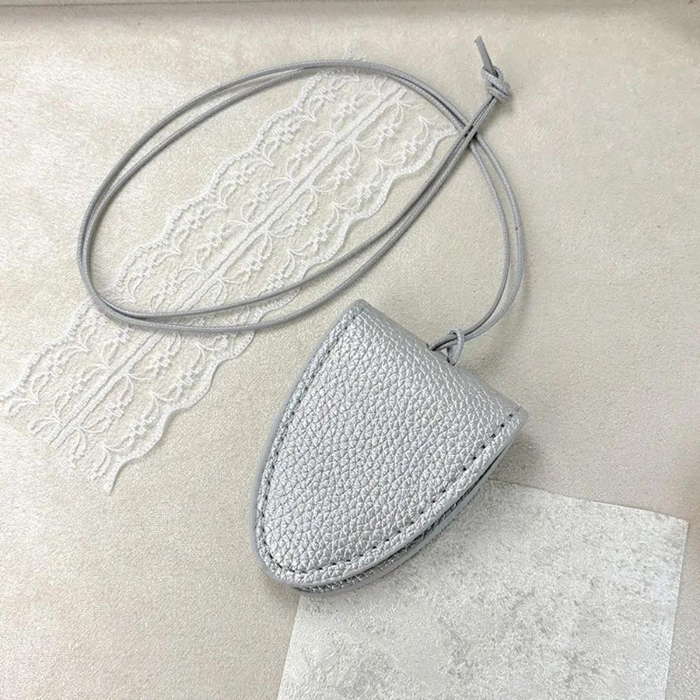 Přenosná úložná taška na brýle z PU kůže s přívěskem na zavěšení na krk Odolný přívěsek na sluneční brýle Klip Magnetický Jednoduchý klip na brýle