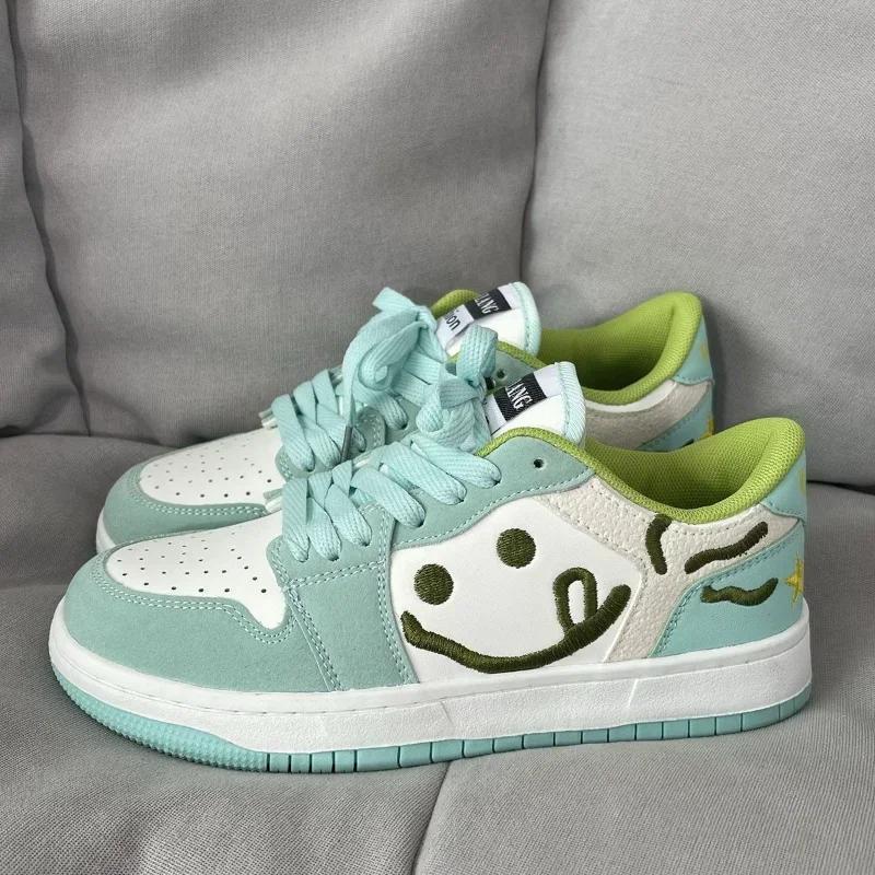 

2025 Новая Мода Женские Кроссовки Милые Мультяшные Расписанные Вручную На Шнуровке На Толстой Подошве Вулканизированные Туфли 44 зелёный