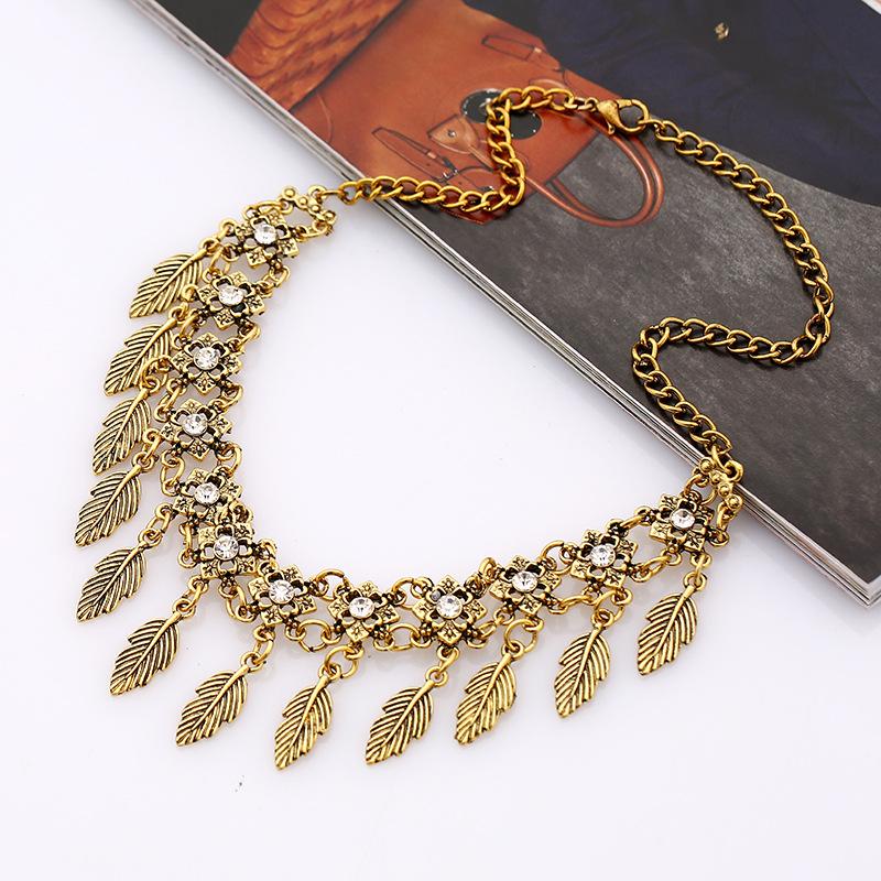Vintage Carved Alloy Leaf Tassel Necklace with Diamond Neck Chain