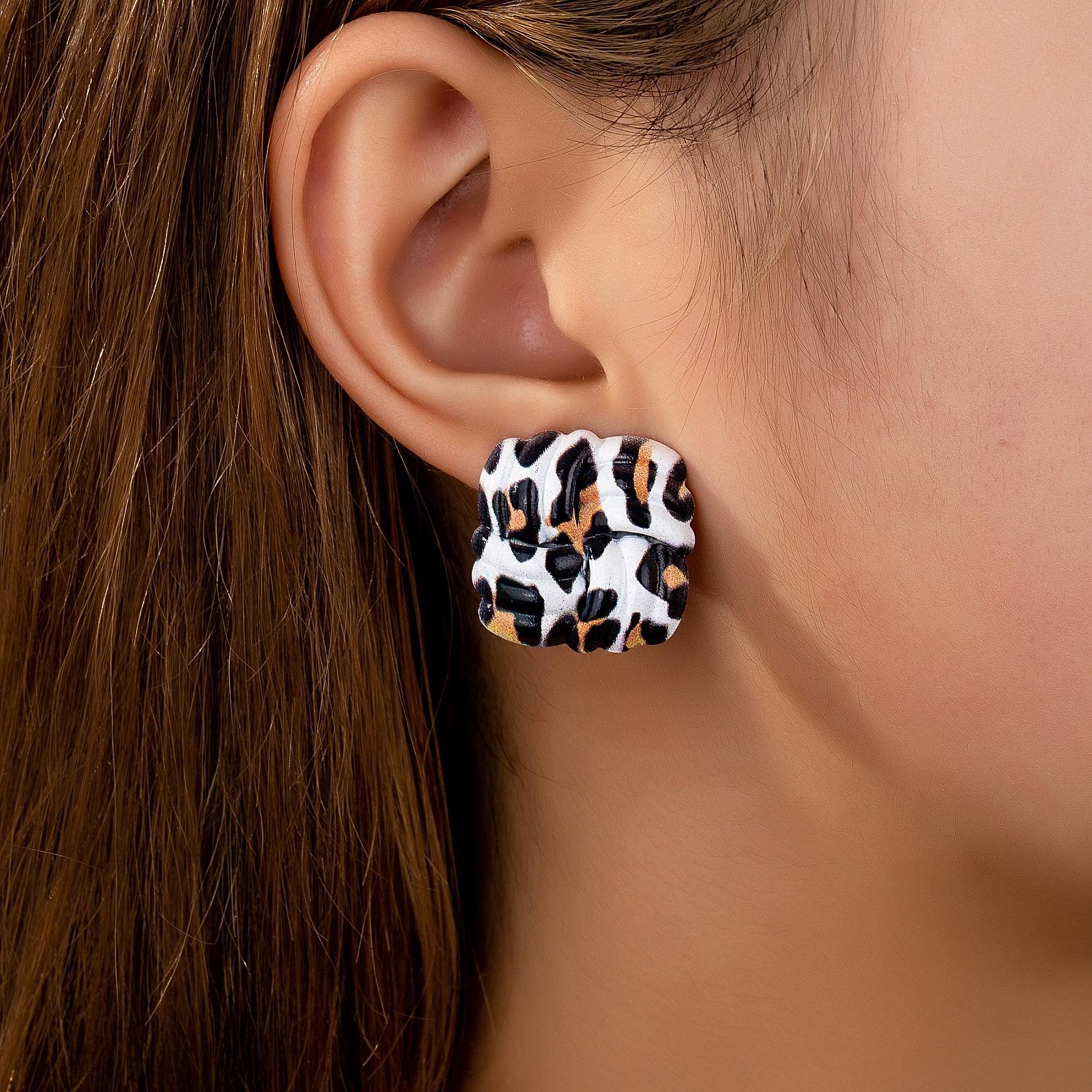 

Модные висячие серьги для женских украшений чёрный