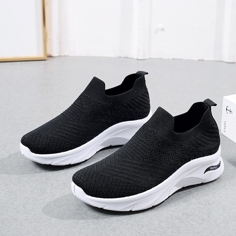 Shoes Women's Casual Shoes Women's Shoes Soft-soled Mom Shoes Walking Versatile Sneakers Running Shoes Women's Breathable Low Top