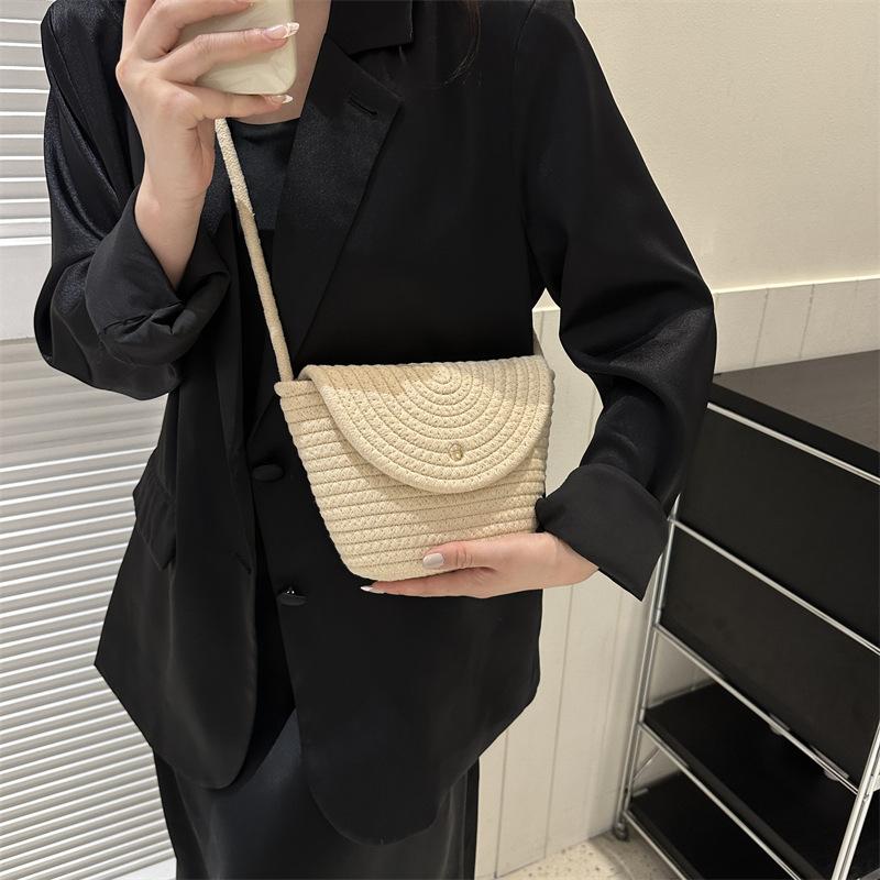 2025 summer new woven flower bucket bag simple casual underarm shoulder bag personalized foreign style oblique span bag